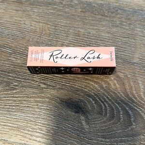 Benefit Roller Lash Mini in Black ✨HOST PICK✨